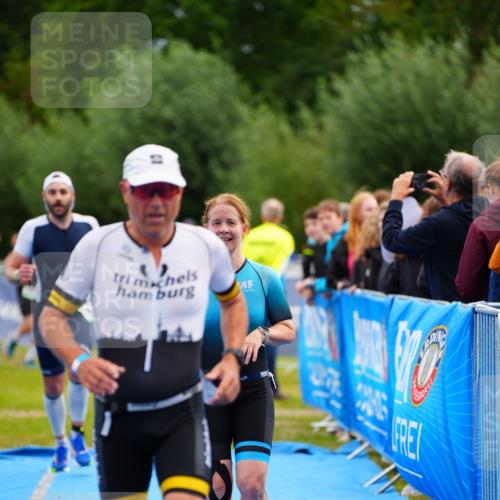 30.08.2026 - Elbe Triathlon Hamburg LAZAROV Photography http://msf.ph/oto/10053057 30.08.2026 10:48:27 Ziel 274, 361, 470 meine-sportfotos.de
