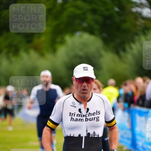 30.08.2026 - Elbe Triathlon Hamburg LAZAROV Photography http://msf.ph/oto/10053066 30.08.2026 10:48:27 Ziel 274, 361, 470 meine-sportfotos.de