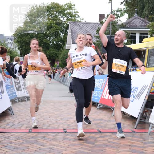 30.08.2026 - Blankeneser Heldenlauf Lena Gebhardt http://msf.ph/oto/10053091 30.08.2026 12:03:35 Ziel 2457, 2552, 2653, 2759, 2836, 2872 meine-sportfotos.de