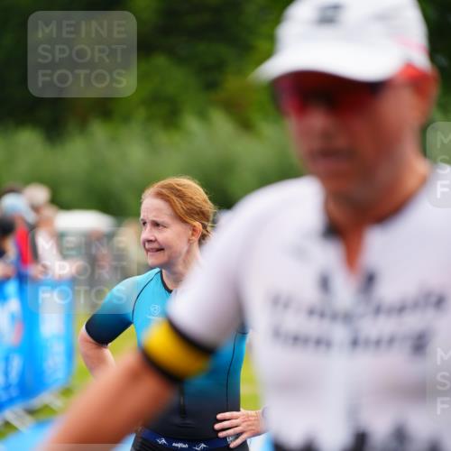 30.08.2026 - Elbe Triathlon Hamburg LAZAROV Photography http://msf.ph/oto/10053105 30.08.2026 10:48:30 Ziel 274, 320, 361, 470 meine-sportfotos.de