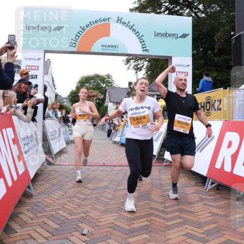 30.08.2026 - Blankeneser Heldenlauf Lena Gebhardt http://msf.ph/oto/10053109 30.08.2026 12:03:36 Ziel 2457, 2552, 2653, 2759, 2836, 2872 meine-sportfotos.de