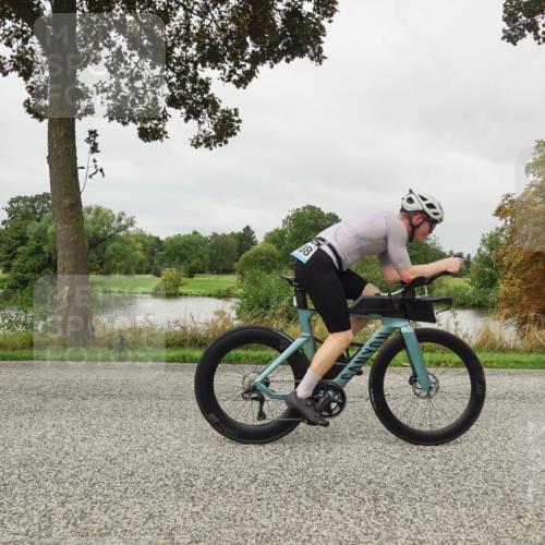 30.08.2026 - Elbe Triathlon Hamburg Michael Burmester http://msf.ph/oto/10053205 30.08.2026 10:26:54 Radfahren 811, 842, 960, 1008 meine-sportfotos.de