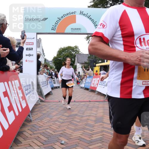30.08.2026 - Blankeneser Heldenlauf Lena Gebhardt http://msf.ph/oto/10053208 30.08.2026 12:03:49 Ziel 2172, 2281, 2444, 2767, 2768, 4185 meine-sportfotos.de