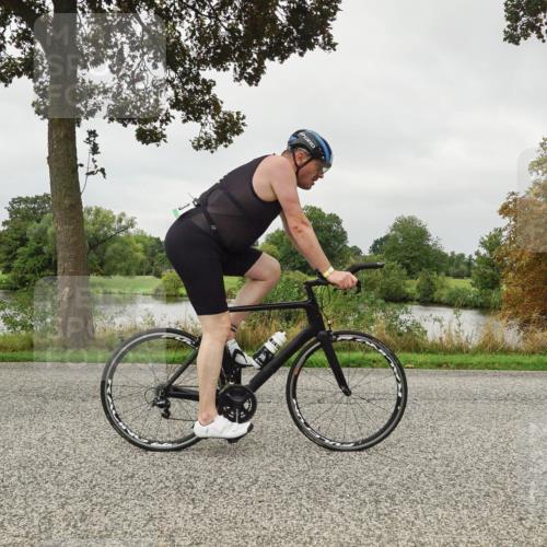 30.08.2026 - Elbe Triathlon Hamburg Michael Burmester http://msf.ph/oto/10053248 30.08.2026 10:27:48 Radfahren 468, 690, 713, 855 meine-sportfotos.de