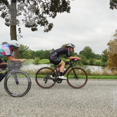 30.08.2026 - Elbe Triathlon Hamburg Michael Burmester http://msf.ph/oto/10053260 30.08.2026 10:27:59 Radfahren 920, 950, 969, 1045 meine-sportfotos.de