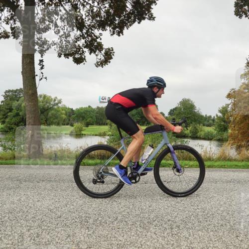 30.08.2026 - Elbe Triathlon Hamburg Michael Burmester http://msf.ph/oto/10053266 30.08.2026 10:28:01 Radfahren 920, 950, 969, 1045, 1898 meine-sportfotos.de