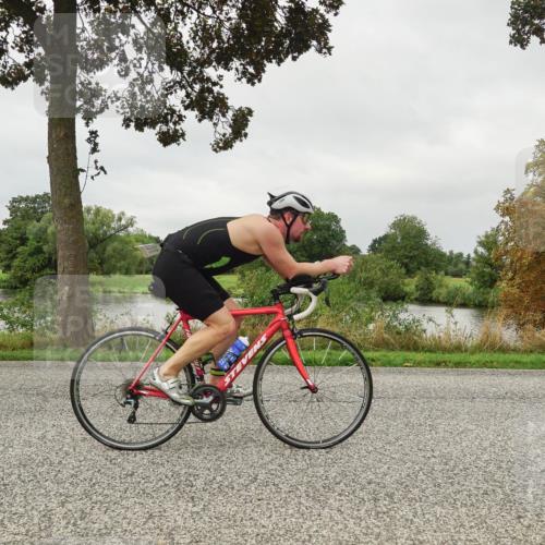 30.08.2026 - Elbe Triathlon Hamburg Michael Burmester http://msf.ph/oto/10053272 30.08.2026 10:28:07 Radfahren 509, 853, 1898 meine-sportfotos.de