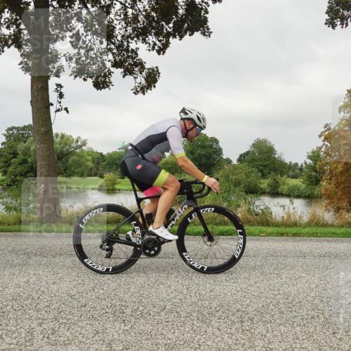 30.08.2026 - Elbe Triathlon Hamburg Michael Burmester http://msf.ph/oto/10053288 30.08.2026 10:28:23 Radfahren 742, 757, 979 meine-sportfotos.de