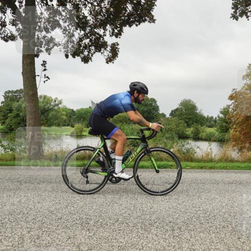30.08.2026 - Elbe Triathlon Hamburg Michael Burmester http://msf.ph/oto/10053293 30.08.2026 10:28:31 Radfahren 395, 714, 789, 843, 854, 896, 979 meine-sportfotos.de