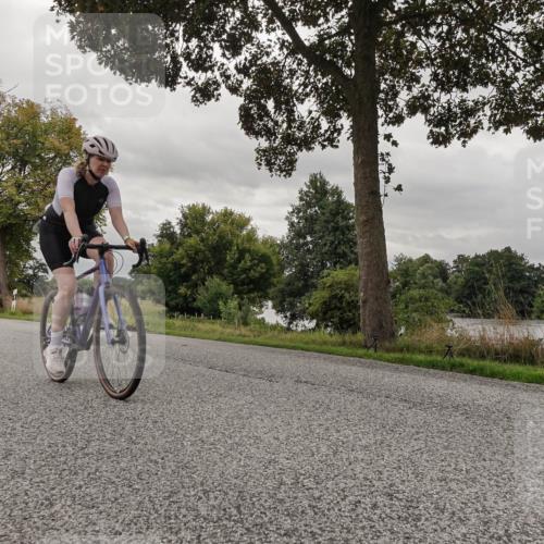 30.08.2026 - Elbe Triathlon Hamburg Michael Burmester http://msf.ph/oto/10053319 30.08.2026 10:47:10 Radfahren 518, 859, 896, 906, 923, 980, 997 meine-sportfotos.de