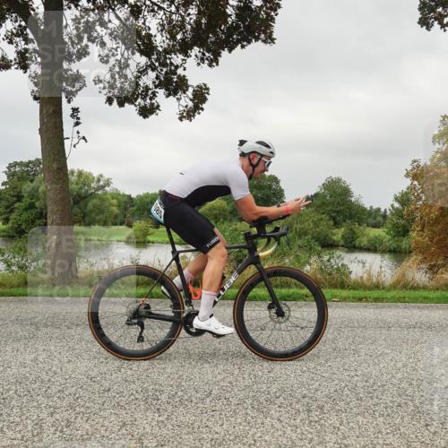 30.08.2026 - Elbe Triathlon Hamburg Michael Burmester http://msf.ph/oto/10053324 30.08.2026 10:28:42 Radfahren 865, 1024, 1032, 1085 meine-sportfotos.de