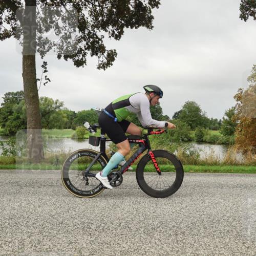 30.08.2026 - Elbe Triathlon Hamburg Michael Burmester http://msf.ph/oto/10053329 30.08.2026 10:28:50 Radfahren 1093, 1097 meine-sportfotos.de