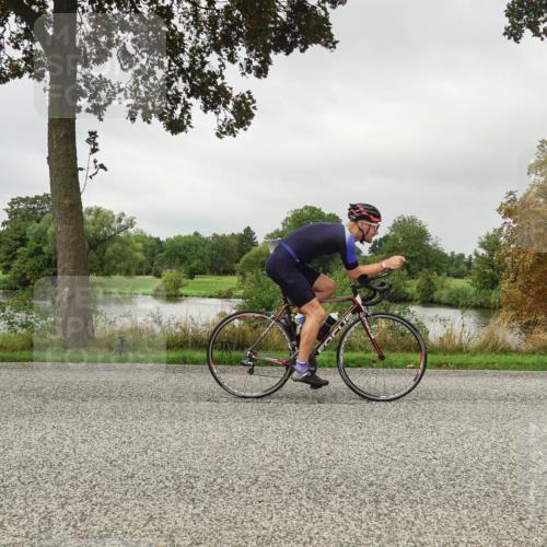 30.08.2026 - Elbe Triathlon Hamburg Michael Burmester http://msf.ph/oto/10053337 30.08.2026 10:29:03 Radfahren 902, 923, 1052, 1060 meine-sportfotos.de