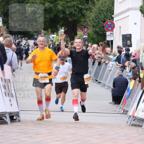 30.08.2026 - Blankeneser Heldenlauf Lena Gebhardt http://msf.ph/oto/10053339 30.08.2026 12:04:08 Ziel 2352, 2501 meine-sportfotos.de