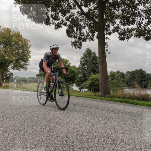 30.08.2026 - Elbe Triathlon Hamburg Michael Burmester http://msf.ph/oto/10053366 30.08.2026 10:47:48 Radfahren 808, 926, 934, 1013, 1076, 1335 meine-sportfotos.de