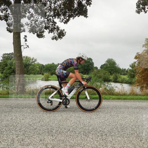30.08.2026 - Elbe Triathlon Hamburg Michael Burmester http://msf.ph/oto/10053371 30.08.2026 10:29:39 Radfahren 840, 881, 886, 887, 980, 990, 994, 1039, 1066, 1359, 1896 meine-sportfotos.de