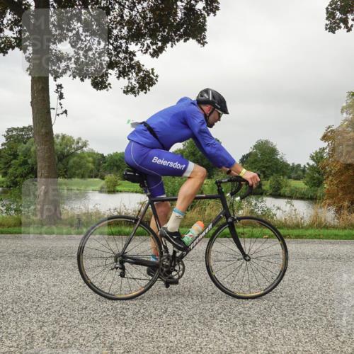 30.08.2026 - Elbe Triathlon Hamburg Michael Burmester http://msf.ph/oto/10053377 30.08.2026 10:29:40 Radfahren 840, 881, 886, 887, 980, 994, 1039, 1066, 1359, 1896 meine-sportfotos.de