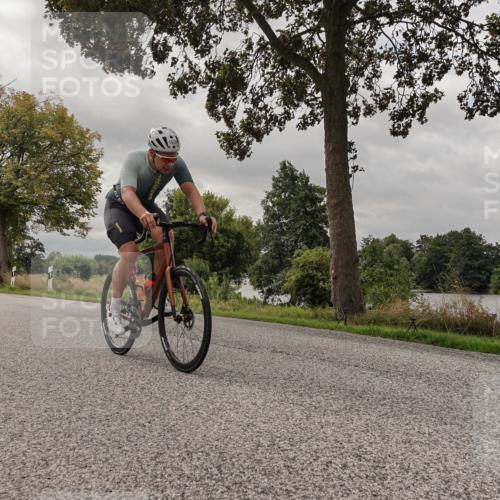 30.08.2026 - Elbe Triathlon Hamburg Michael Burmester http://msf.ph/oto/10053407 30.08.2026 10:48:09 Radfahren 836, 891, 1035, 1156 meine-sportfotos.de