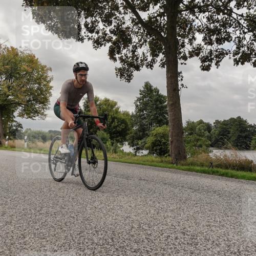 30.08.2026 - Elbe Triathlon Hamburg Michael Burmester http://msf.ph/oto/10053423 30.08.2026 10:48:19 Radfahren 891, 958, 995, 1059, 1070, 1083, 1174 meine-sportfotos.de