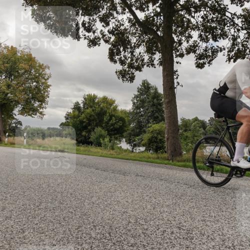 30.08.2026 - Elbe Triathlon Hamburg Michael Burmester http://msf.ph/oto/10053438 30.08.2026 10:48:25 Radfahren 957, 958, 1059, 1102, 1142, 1174, 1308, 1318 meine-sportfotos.de