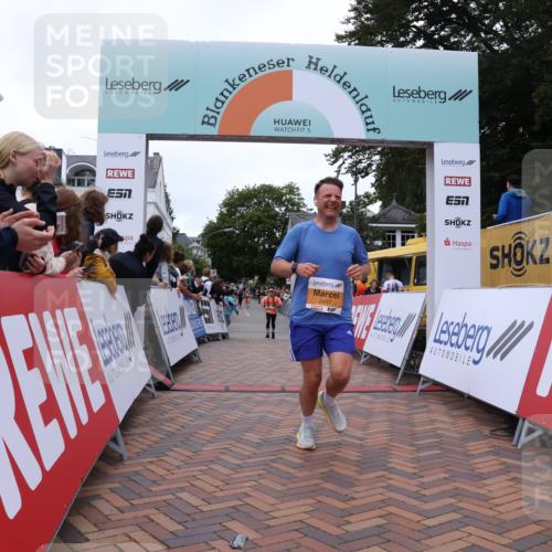 30.08.2026 - Blankeneser Heldenlauf Lena Gebhardt http://msf.ph/oto/10053442 30.08.2026 12:04:19 Ziel 2352, 2467, 2501, 2581 meine-sportfotos.de