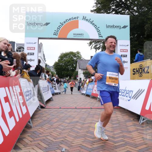 30.08.2026 - Blankeneser Heldenlauf Lena Gebhardt http://msf.ph/oto/10053450 30.08.2026 12:04:19 Ziel 2352, 2467, 2501, 2581 meine-sportfotos.de