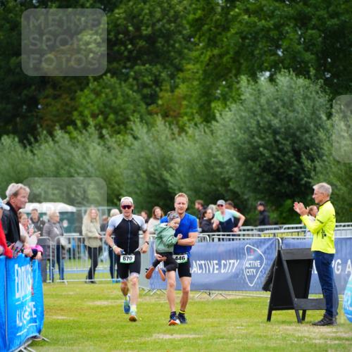 30.08.2026 - Elbe Triathlon Hamburg LAZAROV Photography http://msf.ph/oto/10053463 30.08.2026 10:51:26 Ziel 489, 670 meine-sportfotos.de