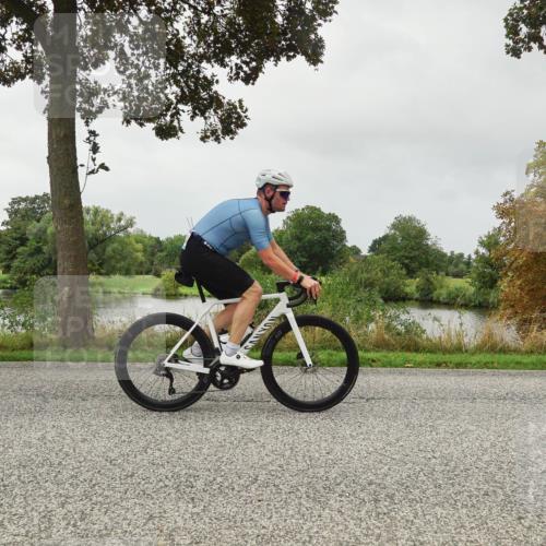 30.08.2026 - Elbe Triathlon Hamburg Michael Burmester http://msf.ph/oto/10053478 30.08.2026 10:31:26 Radfahren 997, 1040, 1054, 1114 meine-sportfotos.de