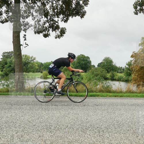 30.08.2026 - Elbe Triathlon Hamburg Michael Burmester http://msf.ph/oto/10053493 30.08.2026 10:31:37 Radfahren 710, 788, 934, 954, 957, 1000, 1013, 1057, 1058, 1076 meine-sportfotos.de