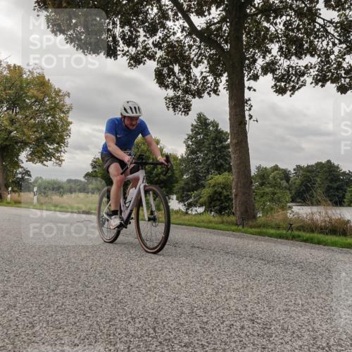30.08.2026 - Elbe Triathlon Hamburg Michael Burmester http://msf.ph/oto/10053494 30.08.2026 10:49:03 Radfahren 907, 1056, 1135, 1177 meine-sportfotos.de