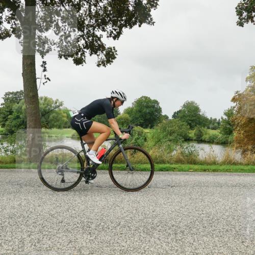 30.08.2026 - Elbe Triathlon Hamburg Michael Burmester http://msf.ph/oto/10053495 30.08.2026 10:31:38 Radfahren 710, 788, 934, 954, 957, 1000, 1013, 1057, 1058, 1076 meine-sportfotos.de