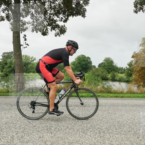 30.08.2026 - Elbe Triathlon Hamburg Michael Burmester http://msf.ph/oto/10053512 30.08.2026 10:31:43 Radfahren 710, 788, 1057, 1058, 1111 meine-sportfotos.de
