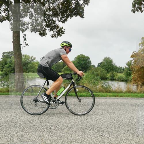 30.08.2026 - Elbe Triathlon Hamburg Michael Burmester http://msf.ph/oto/10053517 30.08.2026 10:31:48 Radfahren 891, 1111 meine-sportfotos.de