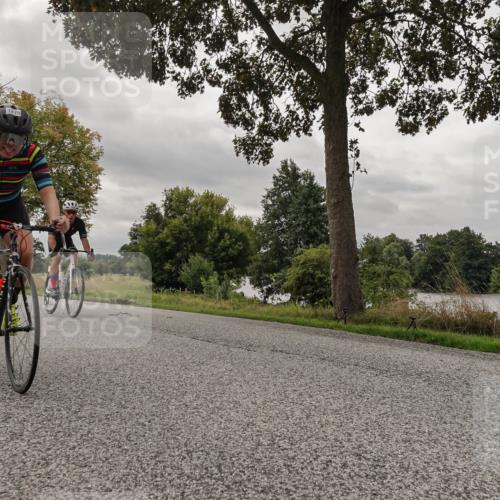 30.08.2026 - Elbe Triathlon Hamburg Michael Burmester http://msf.ph/oto/10053527 30.08.2026 10:49:32 Radfahren 1048, 1140, 1275 meine-sportfotos.de