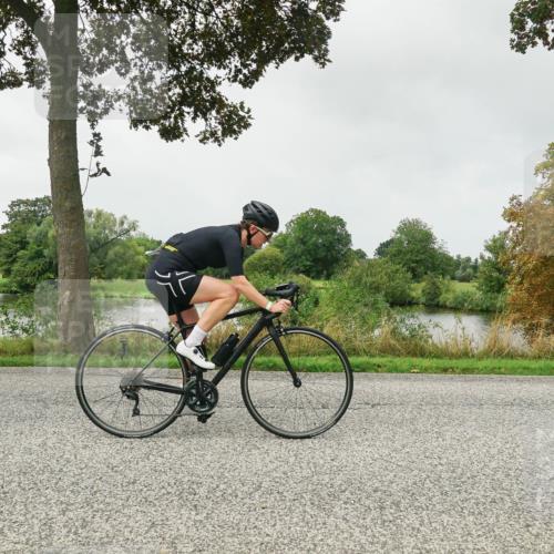 30.08.2026 - Elbe Triathlon Hamburg Michael Burmester http://msf.ph/oto/10053540 30.08.2026 10:32:15 Radfahren 720, 874, 932, 958, 1083, 1091 meine-sportfotos.de