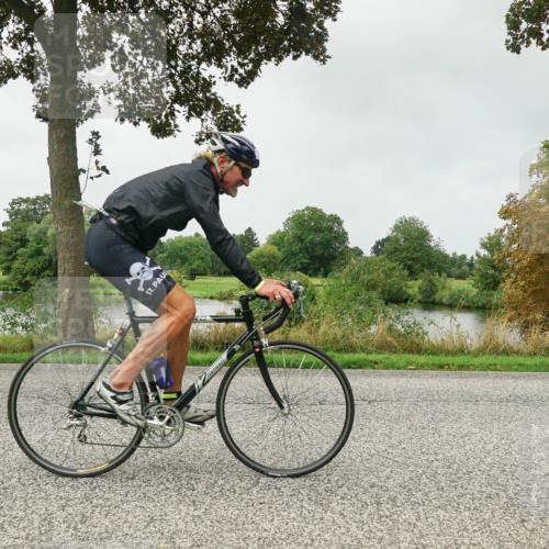 30.08.2026 - Elbe Triathlon Hamburg Michael Burmester http://msf.ph/oto/10053545 30.08.2026 10:32:18 Radfahren 720, 874, 932, 1083, 1091 meine-sportfotos.de