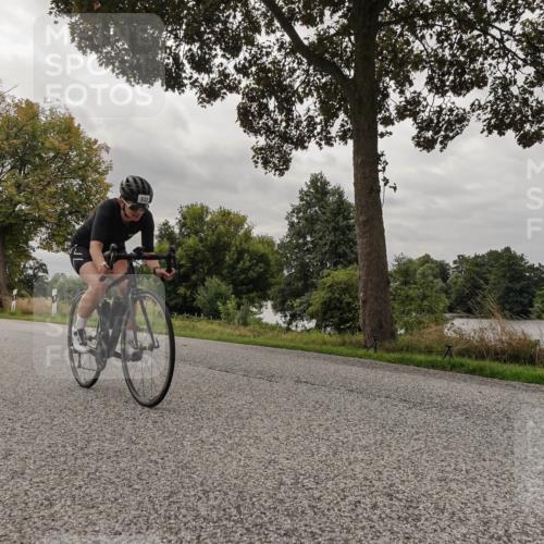 30.08.2026 - Elbe Triathlon Hamburg Michael Burmester http://msf.ph/oto/10053547 30.08.2026 10:50:14 Radfahren 833, 932, 1006, 1017, 1145, 1295, 1621 meine-sportfotos.de