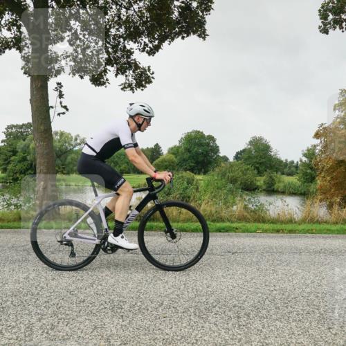 30.08.2026 - Elbe Triathlon Hamburg Michael Burmester http://msf.ph/oto/10053570 30.08.2026 10:32:46 Radfahren 538, 897, 953, 1049 meine-sportfotos.de