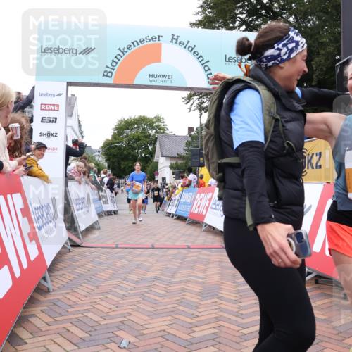 30.08.2026 - Blankeneser Heldenlauf Lena Gebhardt http://msf.ph/oto/10053592 30.08.2026 12:04:33 Ziel 2285, 2683, 2766, 2811, 4125 meine-sportfotos.de