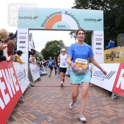 30.08.2026 - Blankeneser Heldenlauf Lena Gebhardt http://msf.ph/oto/10053637 30.08.2026 12:04:36 Ziel 2196, 2285, 2683, 2766, 2811, 2829, 4125 meine-sportfotos.de