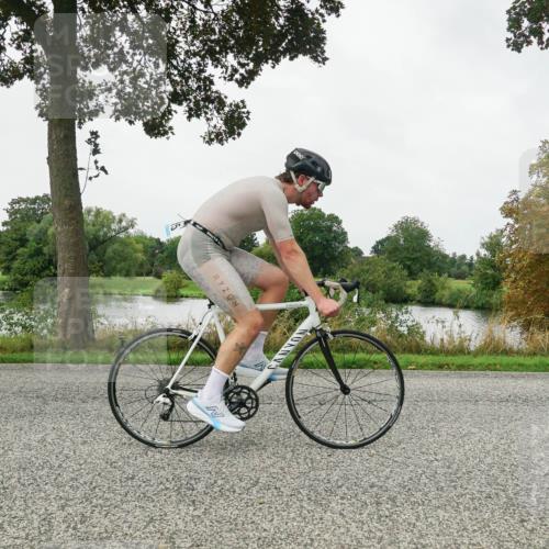 30.08.2026 - Elbe Triathlon Hamburg Michael Burmester http://msf.ph/oto/10053653 30.08.2026 10:34:31 Radfahren 810, 947, 948, 988, 1009, 1015, 1022, 1025, 1071 meine-sportfotos.de
