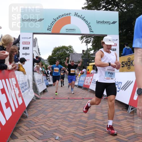 30.08.2026 - Blankeneser Heldenlauf Lena Gebhardt http://msf.ph/oto/10053655 30.08.2026 12:04:37 Ziel 2196, 2285, 2683, 2766, 2811, 2829, 4125 meine-sportfotos.de