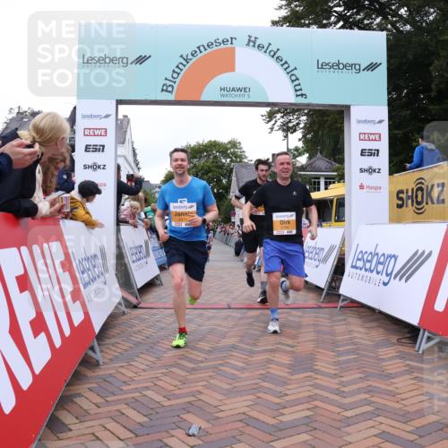 30.08.2026 - Blankeneser Heldenlauf Lena Gebhardt http://msf.ph/oto/10053664 30.08.2026 12:04:38 Ziel 2196, 2285, 2333, 2683, 2766, 2811, 2829, 4125 meine-sportfotos.de
