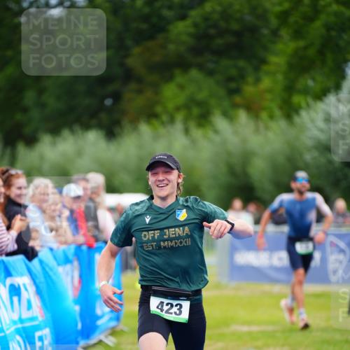 30.08.2026 - Elbe Triathlon Hamburg LAZAROV Photography http://msf.ph/oto/10053668 30.08.2026 10:51:55 Ziel 423, 452, 536 meine-sportfotos.de