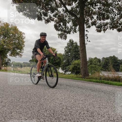 30.08.2026 - Elbe Triathlon Hamburg Michael Burmester http://msf.ph/oto/10053669 30.08.2026 10:51:47 Radfahren 901, 1022, 1033, 1103, 1108, 1171, 1264, 1354 meine-sportfotos.de