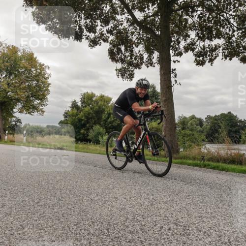 30.08.2026 - Elbe Triathlon Hamburg Michael Burmester http://msf.ph/oto/10053702 30.08.2026 10:52:01 Radfahren 912, 1074, 1216, 1302 meine-sportfotos.de