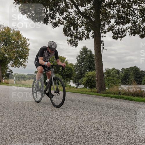 30.08.2026 - Elbe Triathlon Hamburg Michael Burmester http://msf.ph/oto/10053705 30.08.2026 10:52:02 Radfahren 912, 1074, 1216, 1302 meine-sportfotos.de