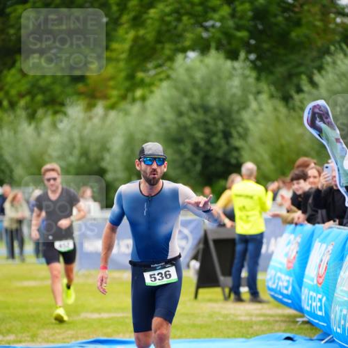 30.08.2026 - Elbe Triathlon Hamburg LAZAROV Photography http://msf.ph/oto/10053713 30.08.2026 10:51:59 Ziel 423, 452, 536 meine-sportfotos.de