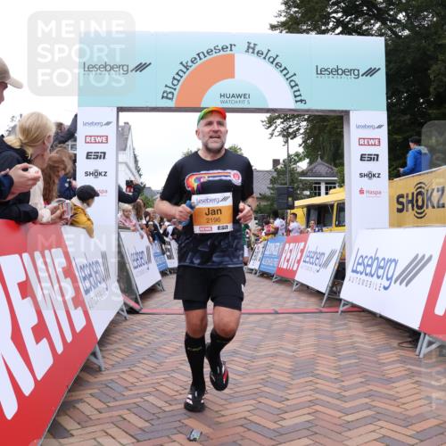 30.08.2026 - Blankeneser Heldenlauf Lena Gebhardt http://msf.ph/oto/10053726 30.08.2026 12:04:41 Ziel 2196, 2285, 2333, 2766, 2795, 2811, 2829, 4125 meine-sportfotos.de