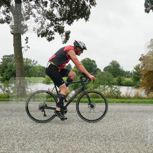 30.08.2026 - Elbe Triathlon Hamburg Michael Burmester http://msf.ph/oto/10053734 30.08.2026 10:35:45 Radfahren 697, 726, 798, 998 meine-sportfotos.de